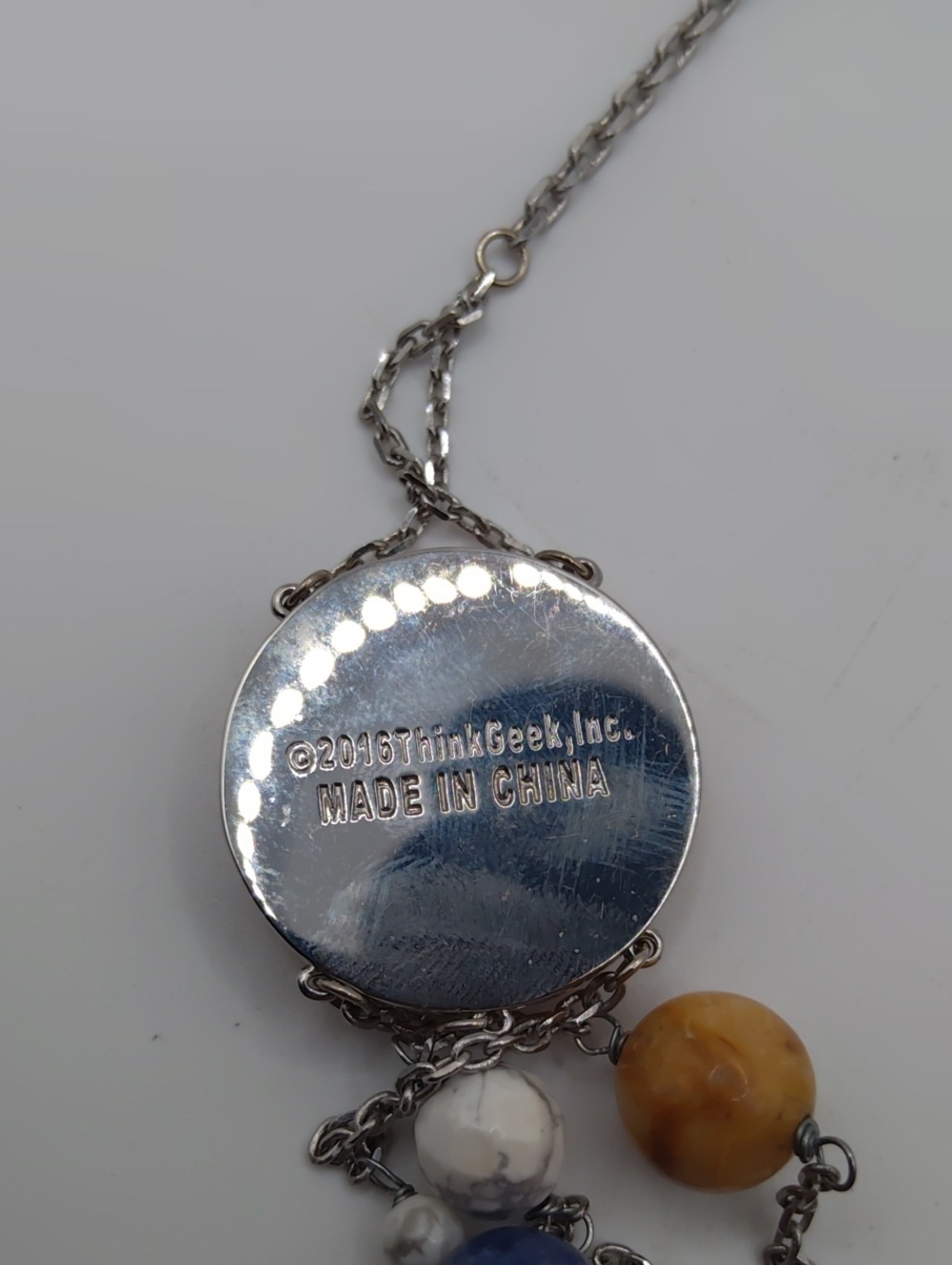 Thinkgeek Solar Orbital Necklace 2016 - Picture 5 of 5